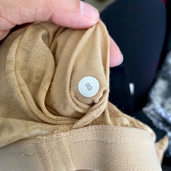 Classic Lululemon top - Picture 3 of 4